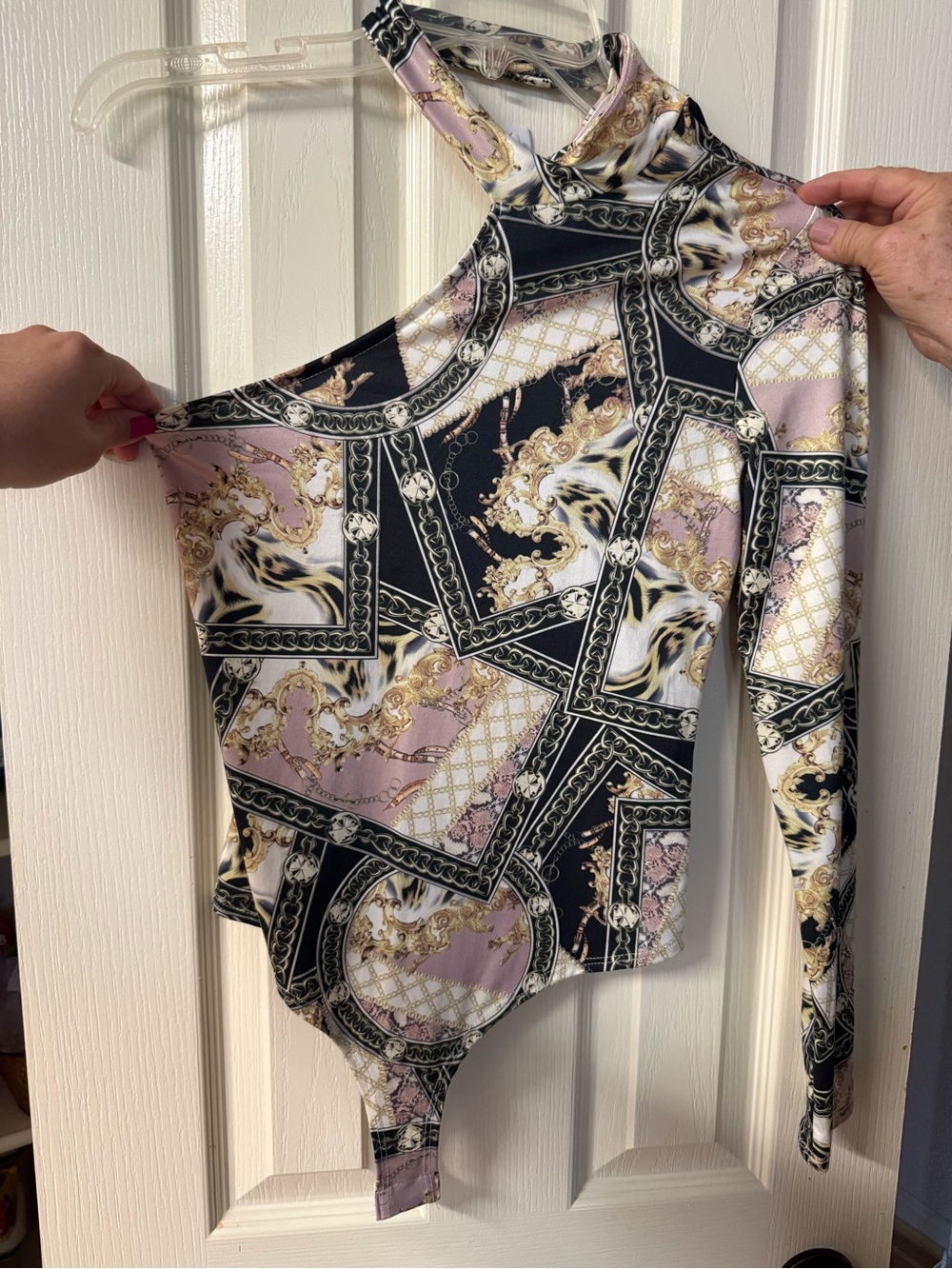 Asymmetrical One-Shoulder Printed Bodysuit - Pink & Black